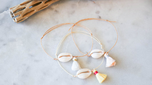 DIY: COWRIE SHELL WISH BRACELET HOW-TOW