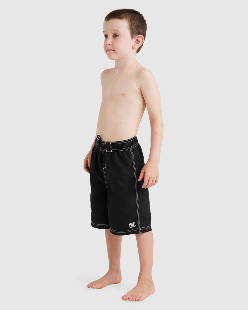 BOYS 0-7 THROW ON BOARDSHORTS