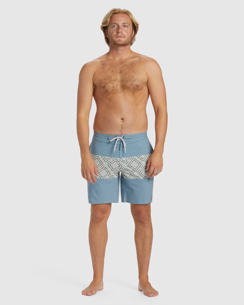 TRIBONG  LO TIDE BOARDSHORTS