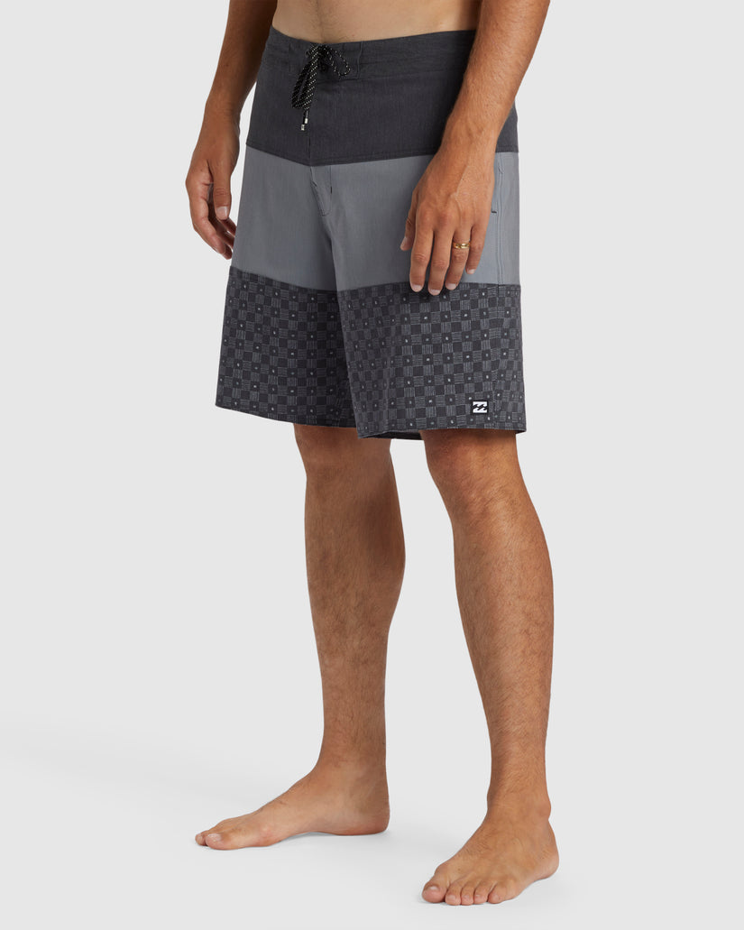 Tribong Lo Tide Boardshorts