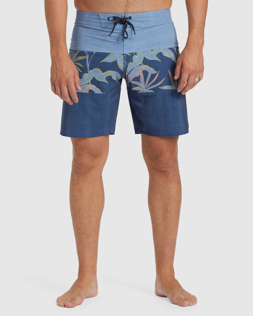 TRIBONG PRO BOARDSHORTS