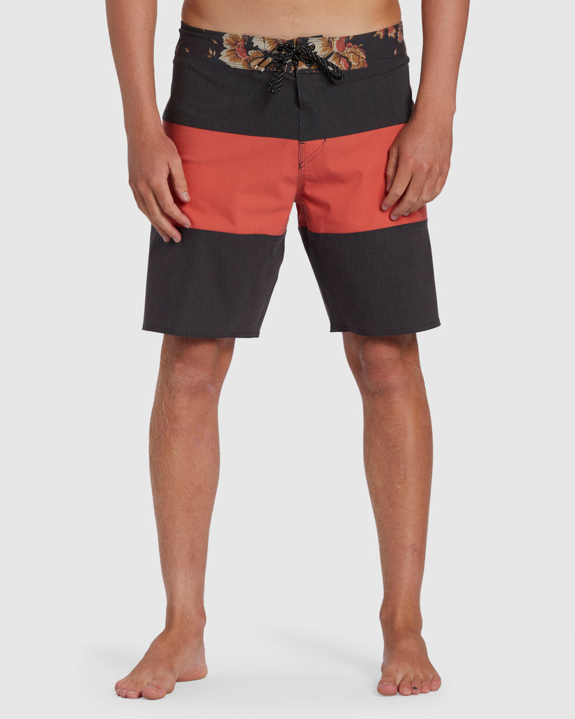 Tribong Pro Boardshorts