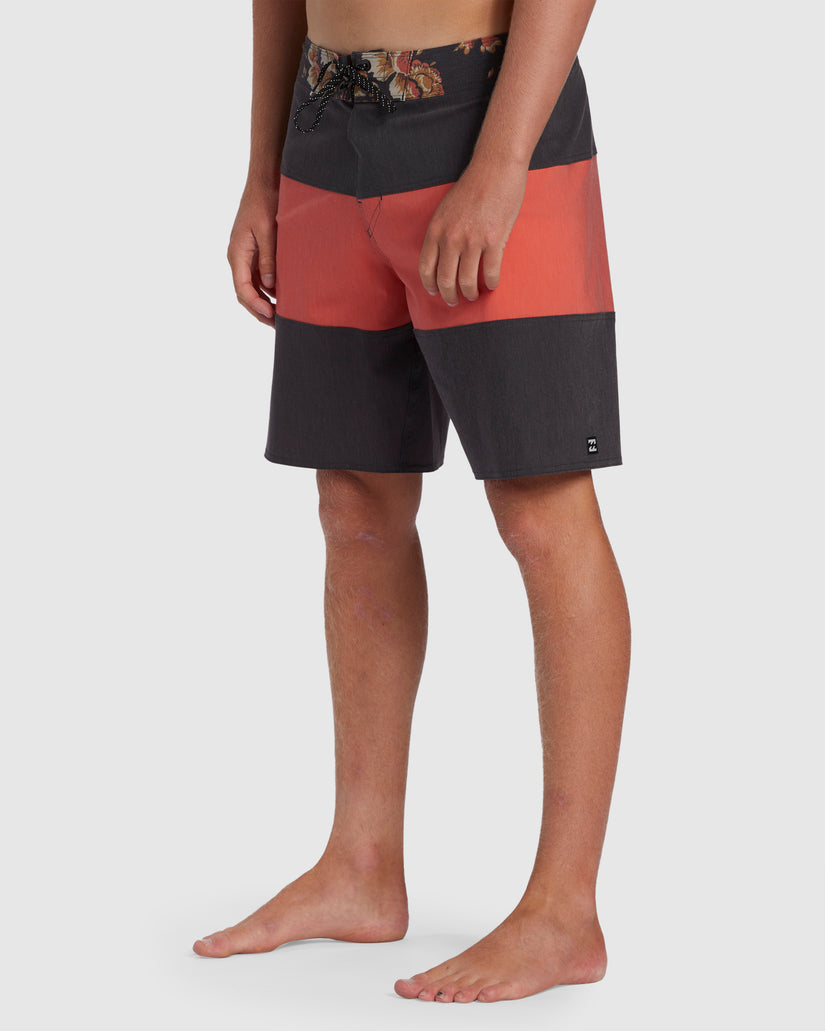 Tribong Pro Boardshorts