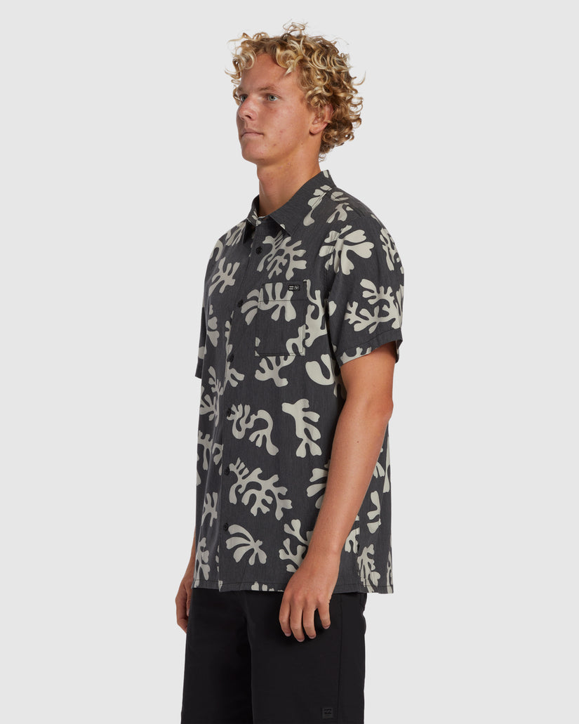 Mens Coral Gardeners Surftrek Shirt