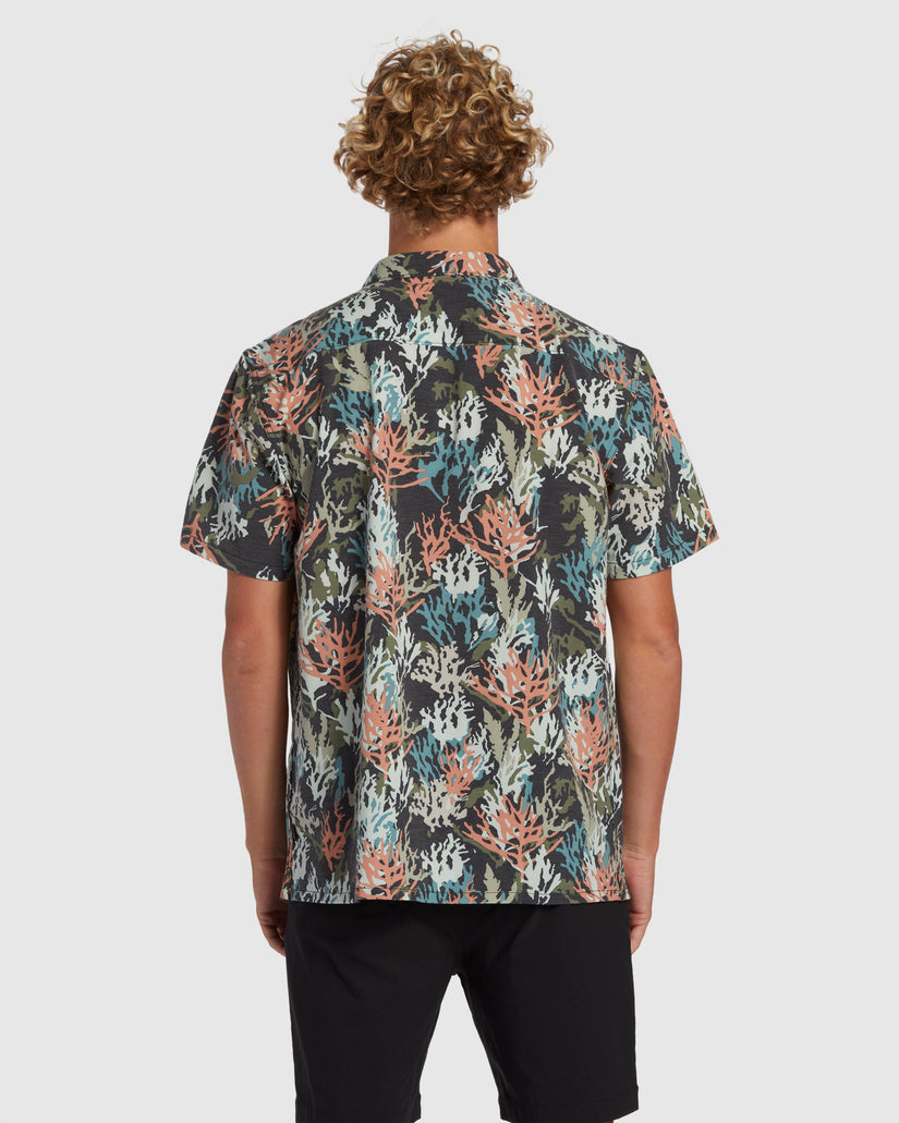 Mens Coral Gardeners Surftrek Short Sleeve Shirt