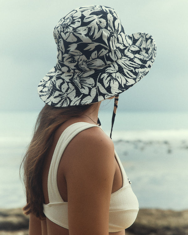 Womens Hi Times Bucket Hat