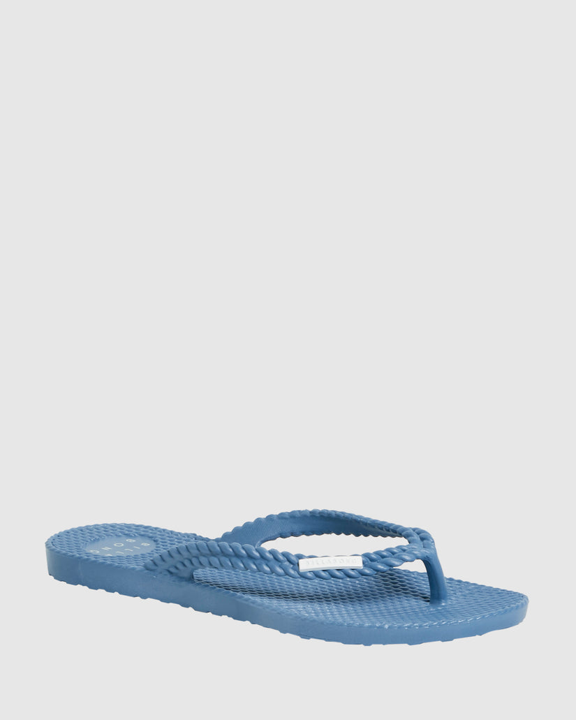 Kick Back Solid Thongs