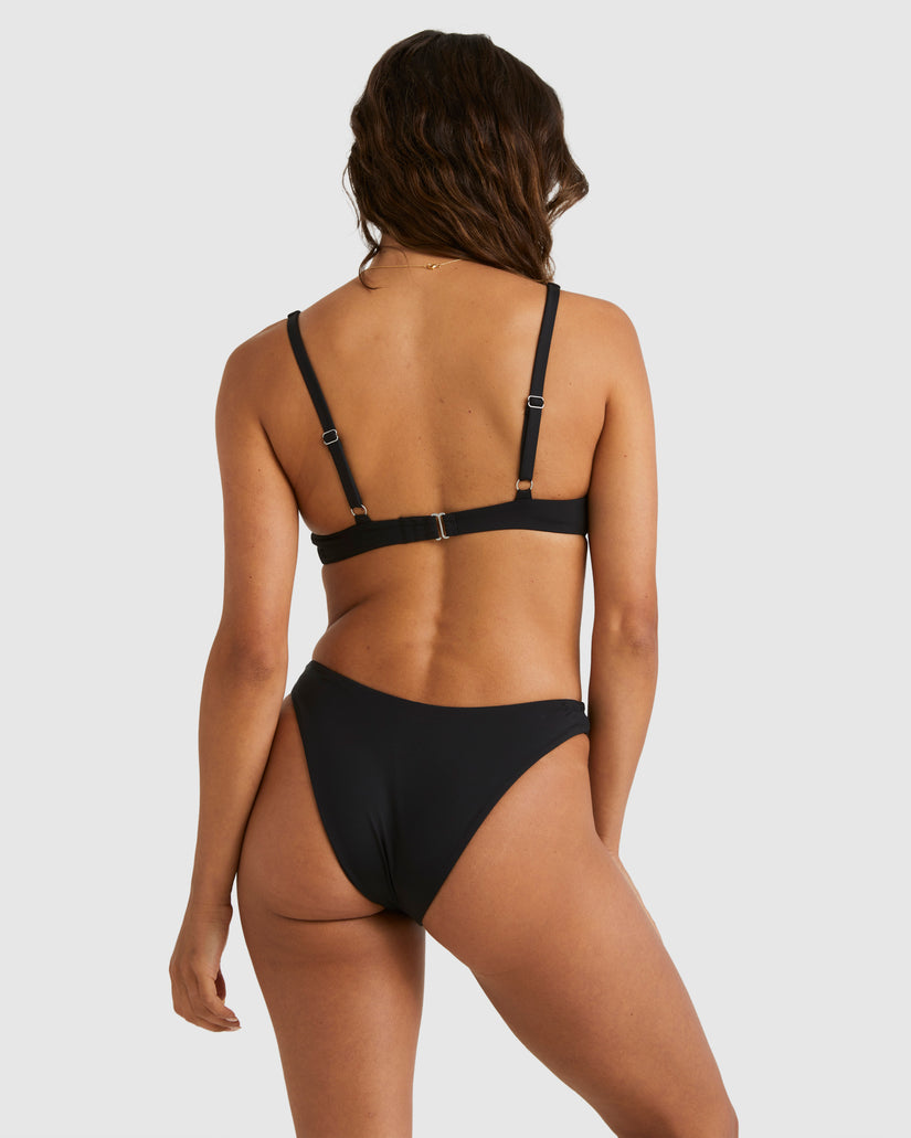 Womens Sol Searcher Elongated Tri Bikini Top